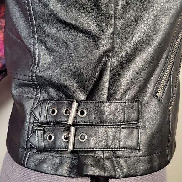 Coffeeshop Juniors' Faux Leather Moto Jacket Sz S - Picture 9 of 16